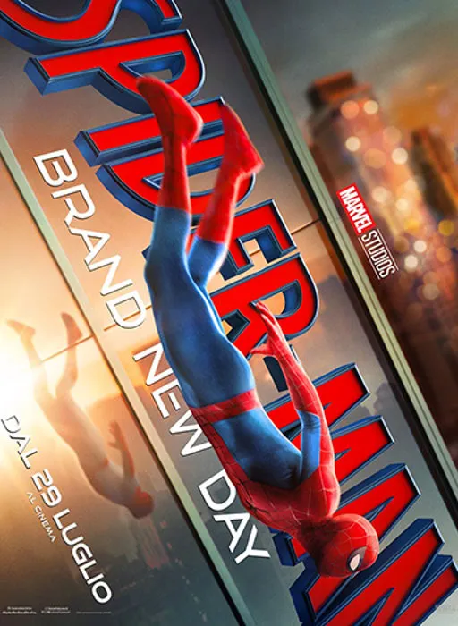  locandina promozionale italiana del film Marvel Spider-Man: Brand New Day, incentrata su una dinamica inquadratura vert