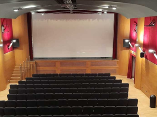 Sala vista dall'alto 