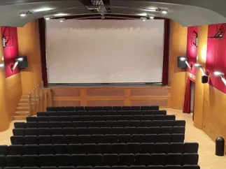 Sala vista dall'alto 