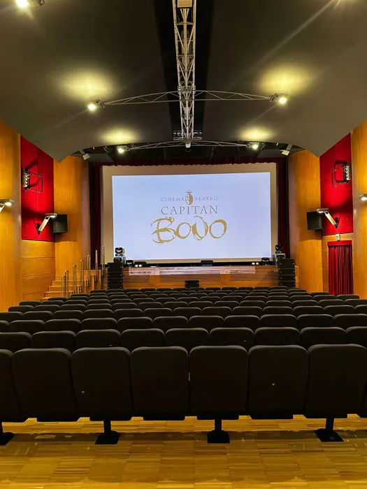 Sala proiezioni cinema Capitan Bovo 